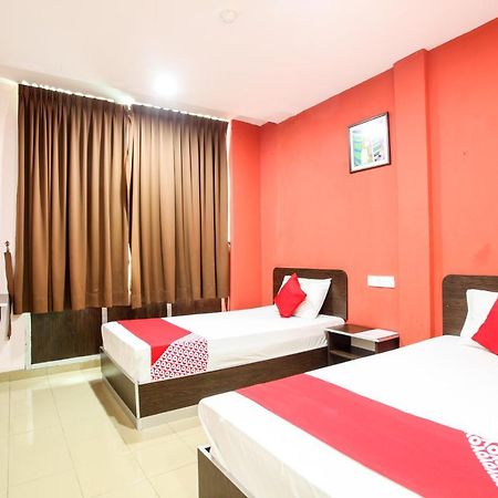 Oyo 89539 Hotel Siswa Kampar Exterior photo